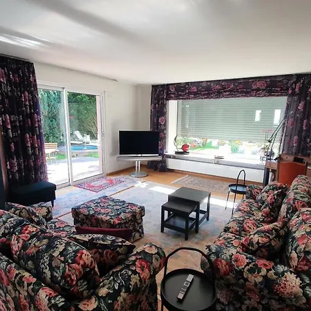 Wilhelmshoeher Weg 公寓